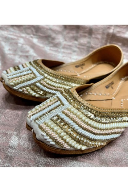 Cream color Nali work Pure Leather Jutti