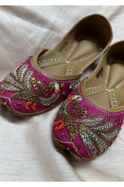 Dark Pink color Zardosi work Pure Leather Jutti