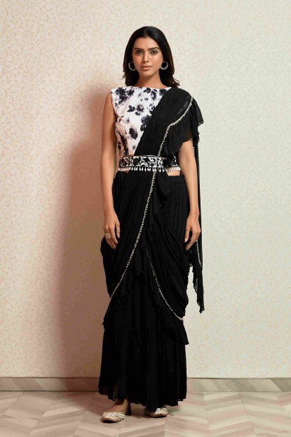 Black Crop Top Set with attached Dupatta and Belt