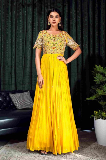 Heavy Yellow Gown in Pure Chinnon