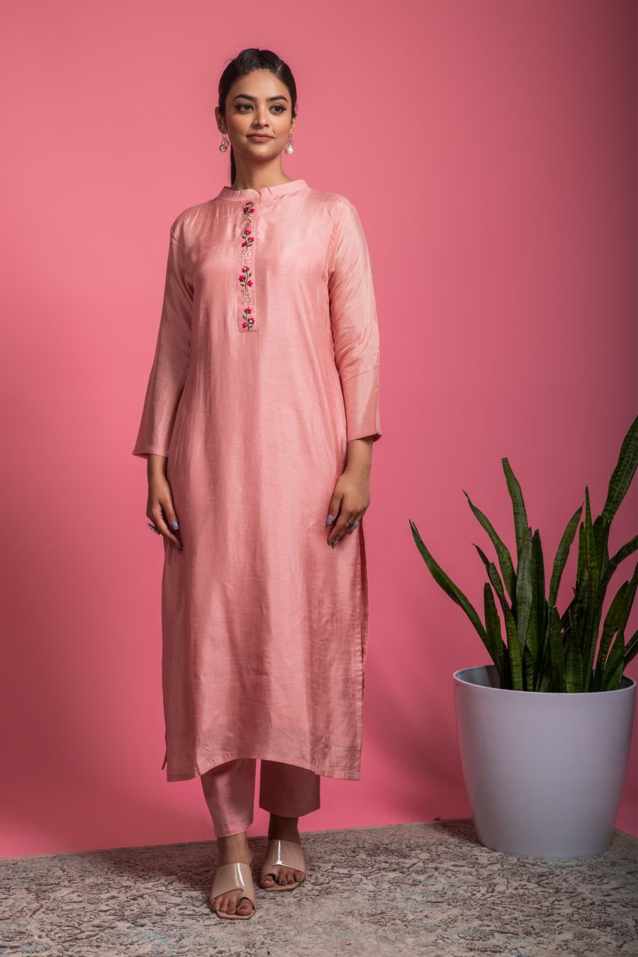 Simple Dola Silk Kurta with Pants in Peach color