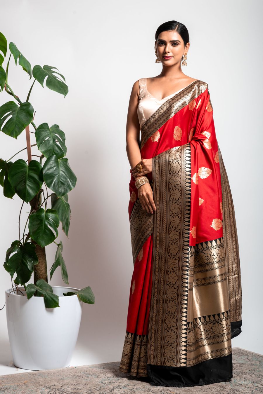 Art Banarasi Saree in Red & Black color