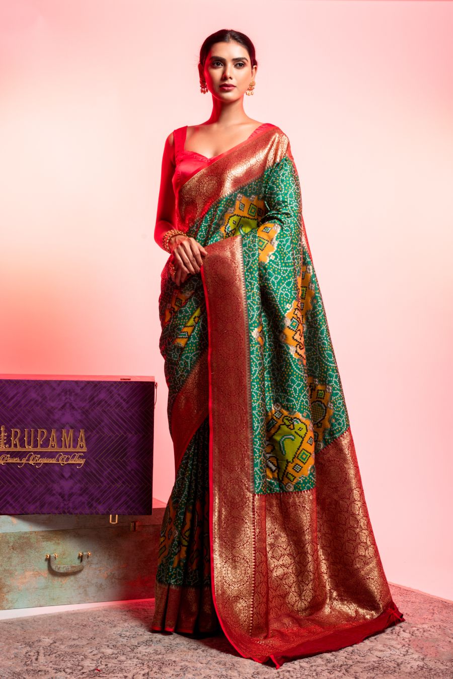 Art Banarasi Saree in Rama Green color