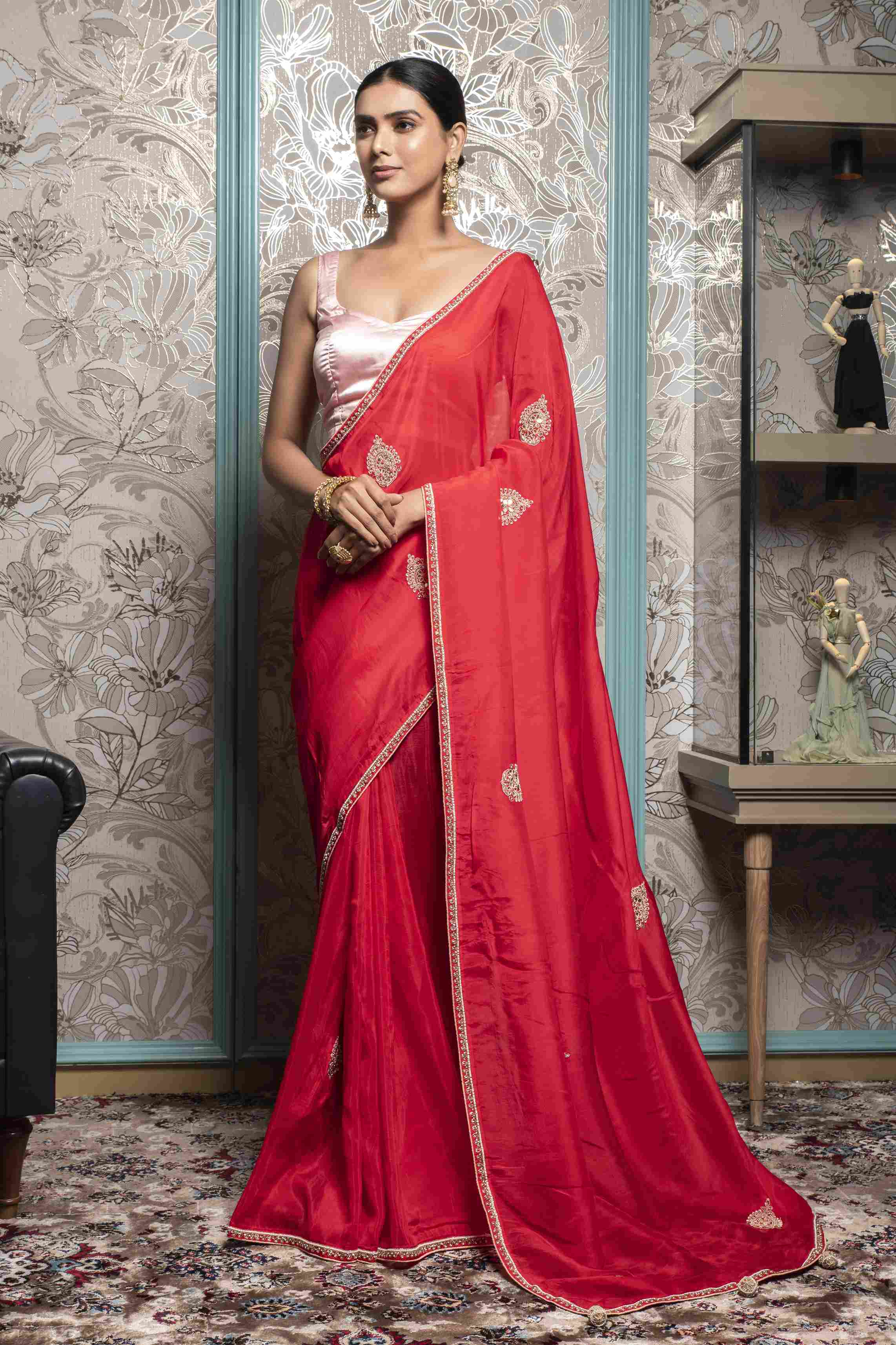 Red color Saree in Dola Silk